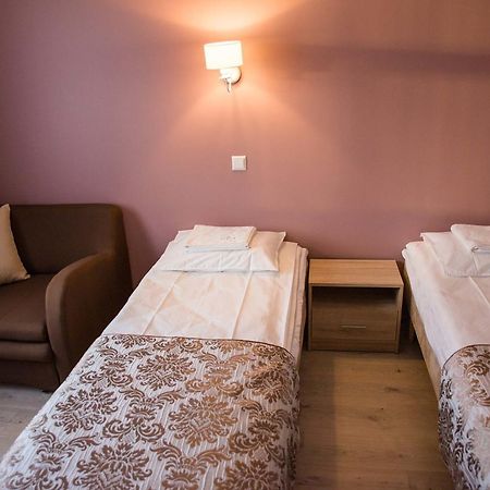 Ankur Hotell Mustvee Buitenkant foto