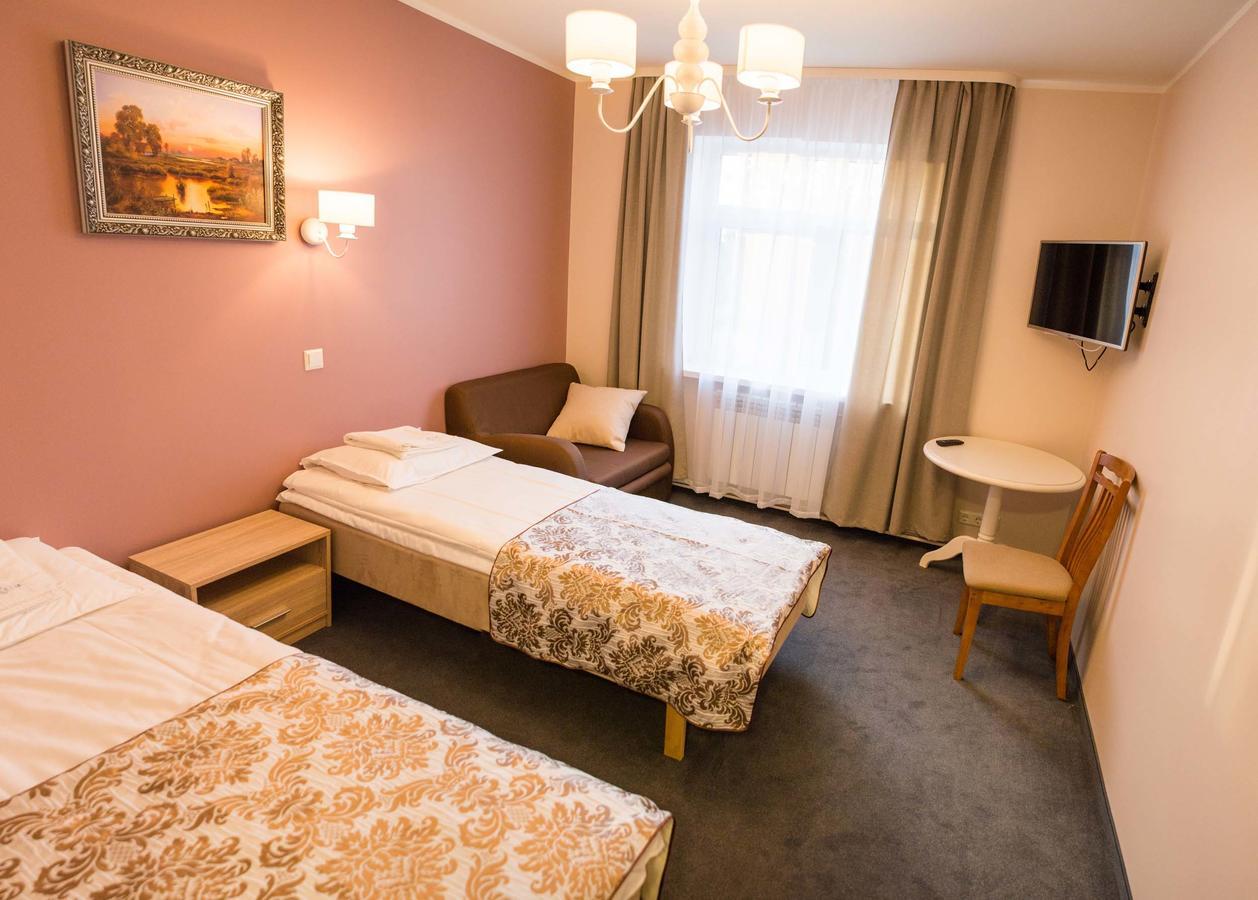 Ankur Hotell Mustvee Buitenkant foto