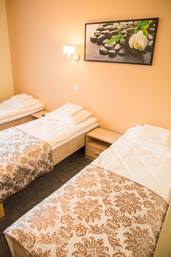 Ankur Hotell Mustvee Buitenkant foto