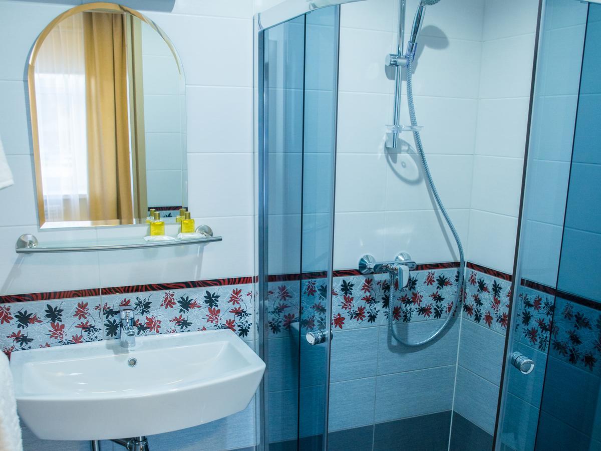 Ankur Hotell Mustvee Buitenkant foto